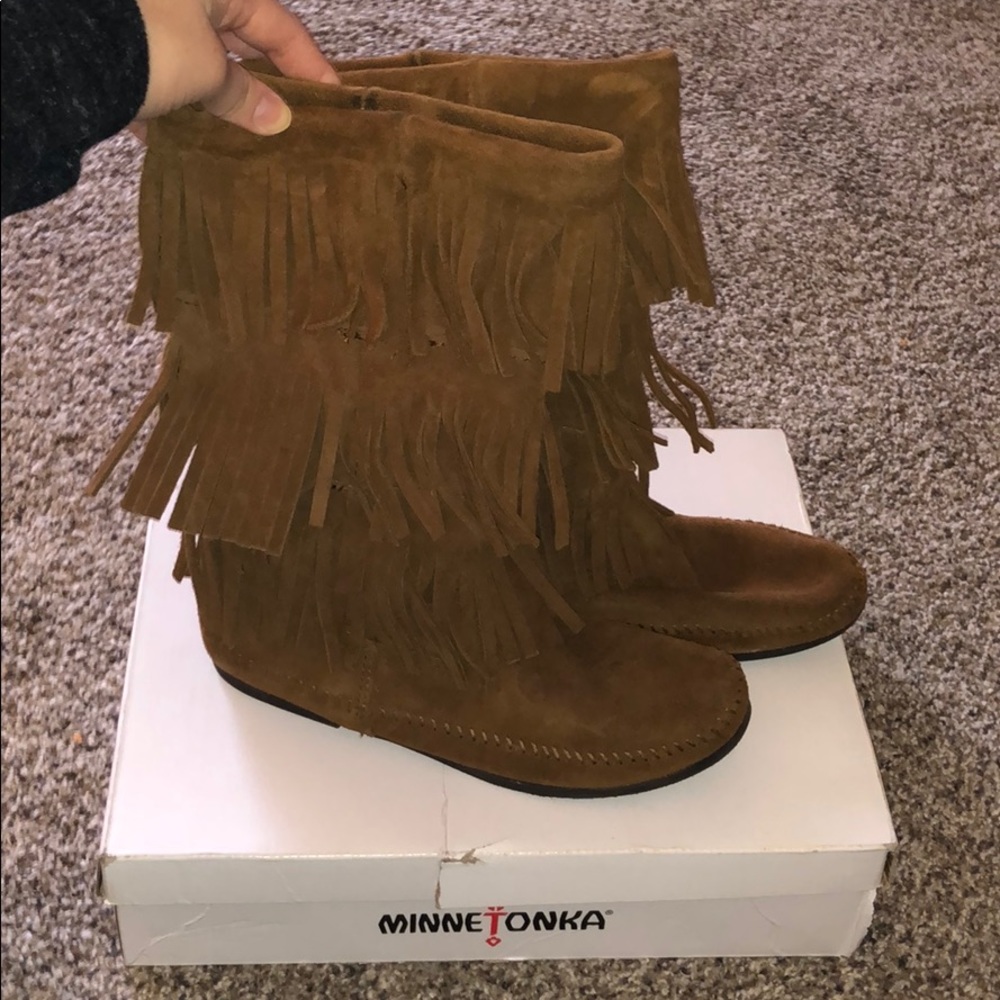 Cognac suede Minnetonka boots